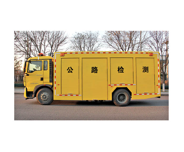 路面橫向力系數(shù)檢測車